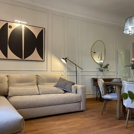 Daire Breg - Old Town River Ljubljana