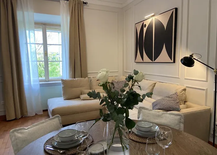 Breg - Old Town River Apartment *